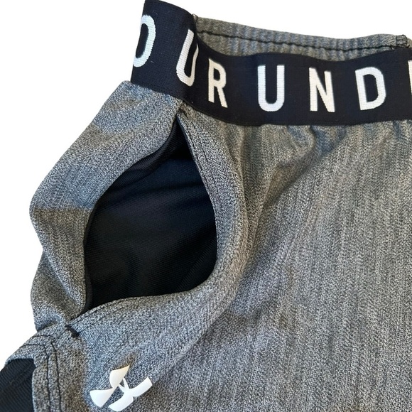 Under Armour Athletic Shorts XS 🩶🖤 - Picture 6 of 7